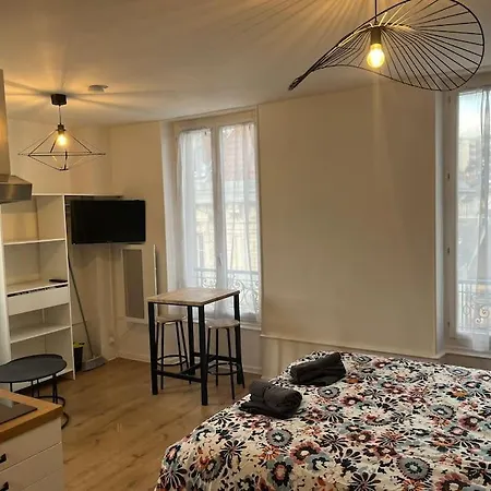 De Charme Dans Le Historique Du Grand * Aix-les-Bains