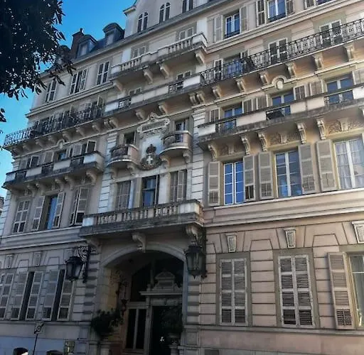 De Charme Dans Le Historique Du Grand 艾克斯莱班