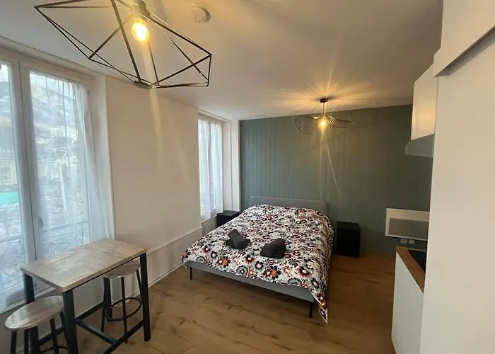 De Charme Dans Le Historique Du Grand Apartman