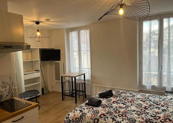 De Charme Dans Le Historique Du Grand * 艾克斯莱班